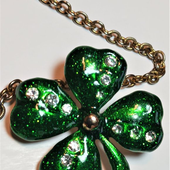 St. Patty's Day Necklace & Earring Set - Picture 5 of 6